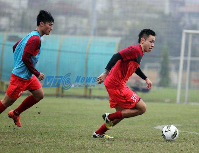 Cầu thủ Việt kiều: Học chuyên toán, mê Hồng Sơn