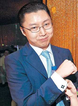 Chân dài đắt giá nhất xứ Đài chia tay bồ tỷ phú?