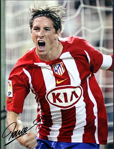 Fernando Torres nổi tiếng từ rất sớm. Năm 1998, ở giải vô địch U 15 châu Âu dành cho các CLB, Altetico của anh đã giành chức vô địch