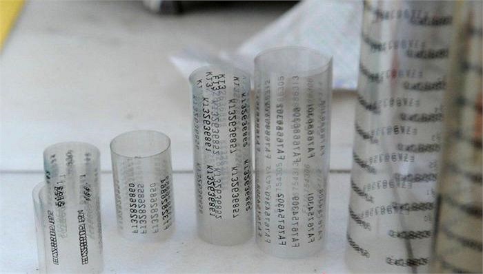 Phim dùng để in tiền giả rất tinh vi bị tịch thu 