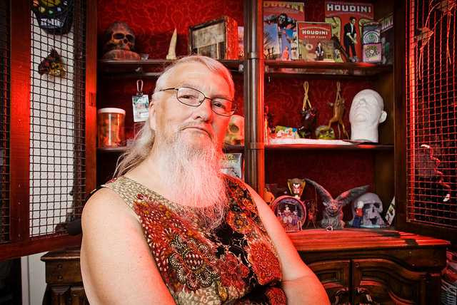 Con nhận mẹ sau 33 năm lưu lạc nhờ bộ râu