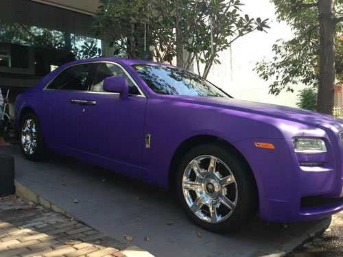 Cường đôla phủ màu ‘độc’ cho Rolls-Royce