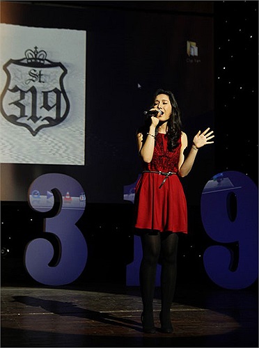 Anna Trương khoe giọng với ca khúc mới Tan đi.