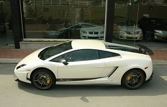 LP570-4 Superleggera