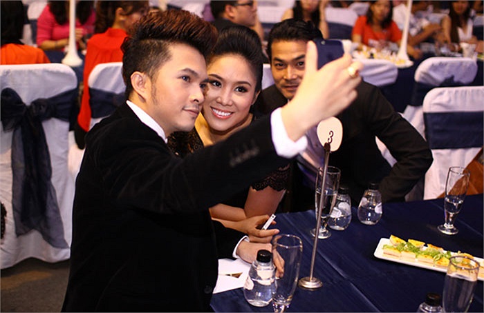 Ca sĩ Nam Cường và vợ chồng Lê Phương - Quách Ngọc Ngoan.