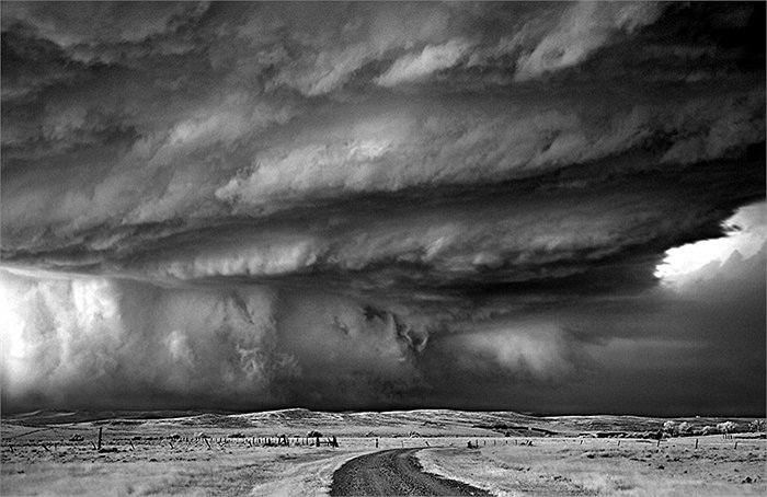 Cơn bão ở bang Wyoming được chụp lại và đặt tên là 'Móng vuốt của gấu'