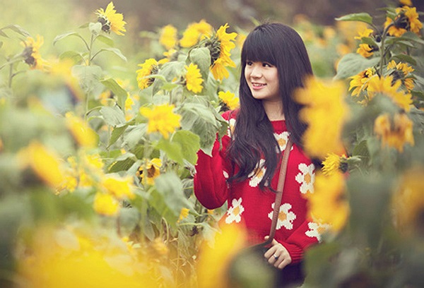 Nguyễn Hà Đan hiện đang là học sinh lớp 12A3 - THPT Trần Phú - Hà Nội là một trong những nữ sinh có gương mặt ấn tượng.