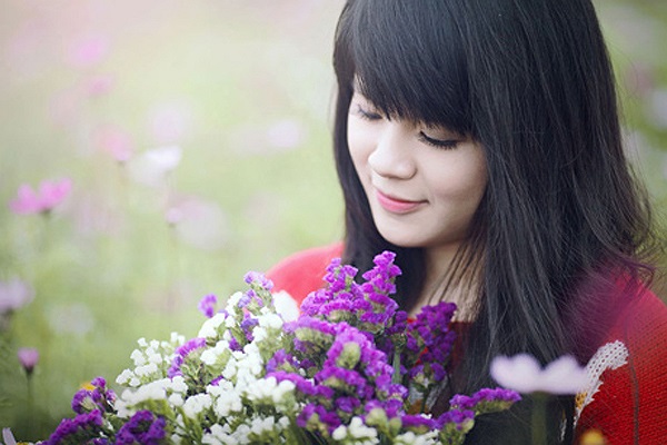 Cô bạn cũng tham gia đóng phim từ năm 8 tuổi, sắp tới cô sẽ đảm nhận vai thứ chính trong bộ phim Hoa Bay - thuộc seris Cảnh sát hình sự.