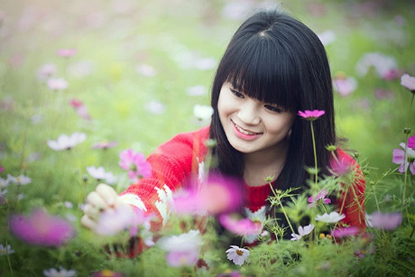 Cũng như nhiều nữ sinh khác, Hà Đan có sở thích được chụp ảnh tại vườn hoa Bách Nhật