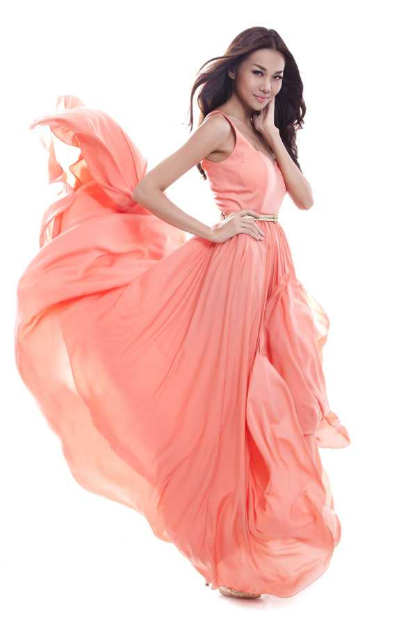 Đóng cảnh nóng với Hà Tăng, Thanh Hằng bị bạn trai ghen