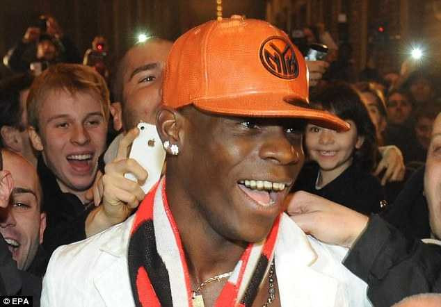 Đóng cửa chuyển nhượng: Arsenal bỏ tiền, PSG chơi trội