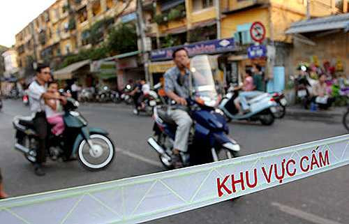 Gần Tết, Hà Nội hạn chế hàng loạt tuyến đường