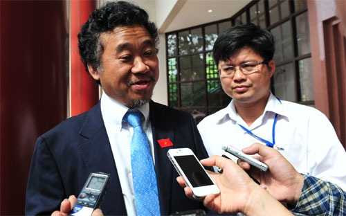 Gia đình đại gia 'đốt nóng' chứng khoán 2012