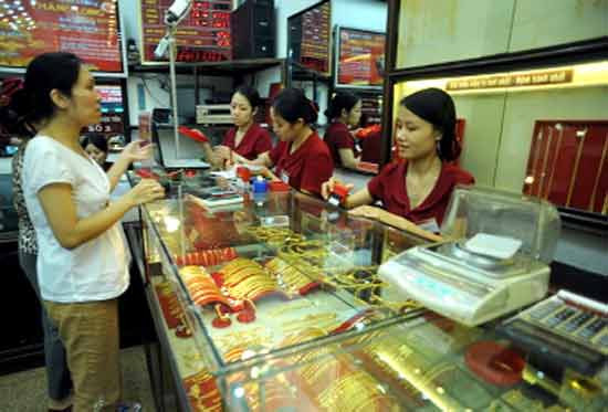 Giá vàng tăng 4,5 triệu đồng/lượng năm 2012
