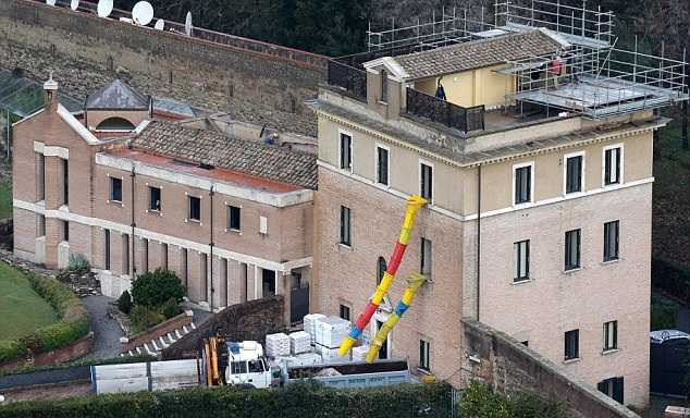 Giáo hoàng Benedict làm gì sau khi từ nhiệm?