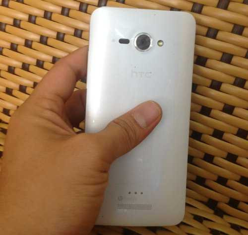 'Hàng khủng' HTC Butterfly về Việt Nam