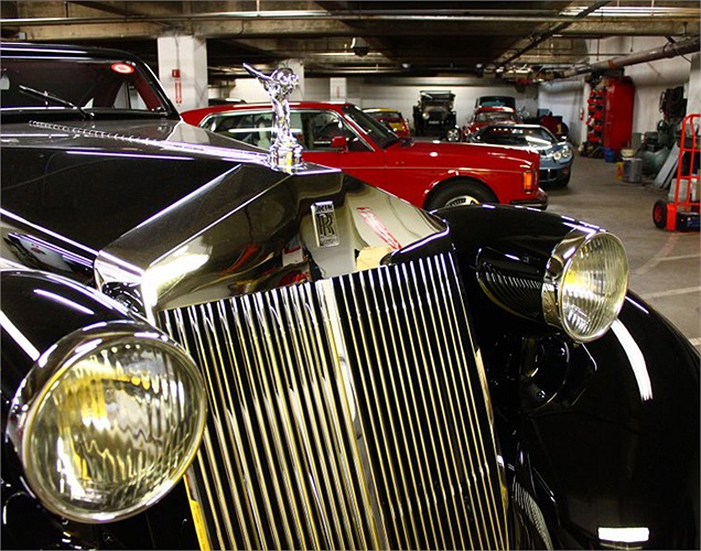 Bảo tàng Petersen thực ra đã mở cửa từ năm 1994 nhưng đây là lần đầu tiên họ cho phép khách xuống thăm tầng hầm - thực chất là kho lưu xe có diện tích bằng một sân bóng chày. 