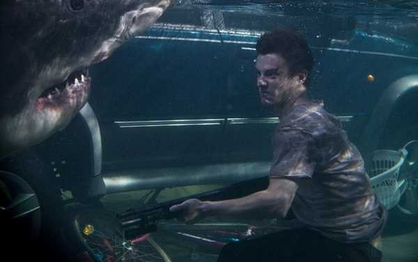 ‘Hiệp sĩ guốc vông’ mở hàng ‘thảm hoạ điện ảnh’ 2013?