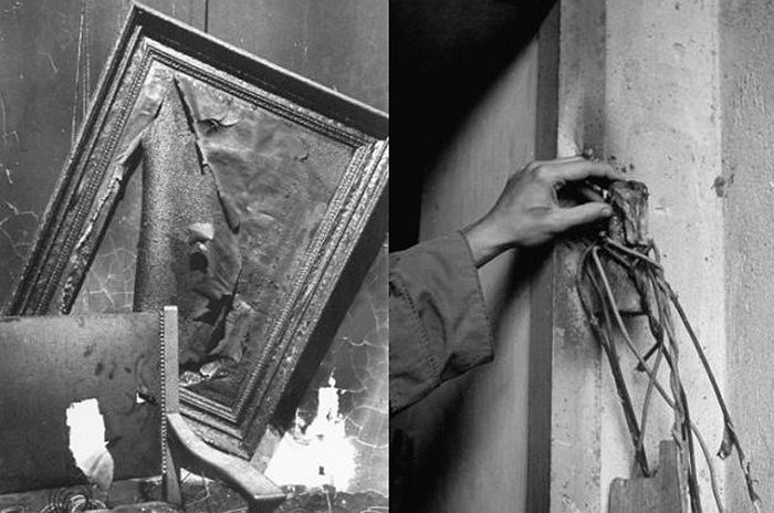 Tranh ảnh và đồ nội thất của căn cứ cuối cùng bị đập phá và đốt sau khi Hitler tự sát