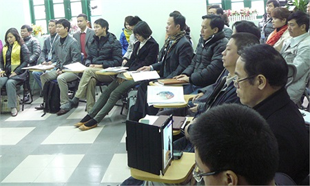 Các học viên được học cách thư giãn, thậm chí có người vào ngay giấc ngủ khi thầy cho vào trạng thái thư giãn.