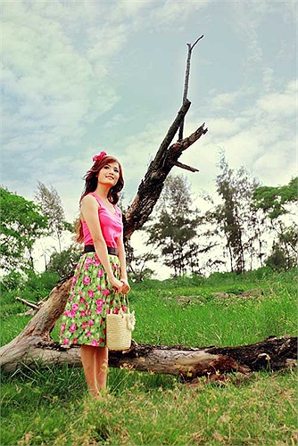 Hồ Thị Tường Vy, sinh ngày 1/4/1991, đang là sinh viên lớp BCK09, Đại học KHXH&NV TP.HCM.