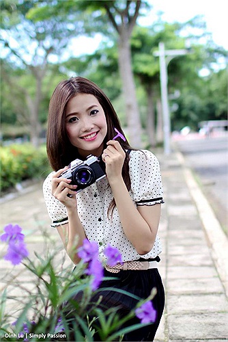 Cô bạn này cũng chia sẻ sẽ không ân hận khi lựa chọn nghề báo dù biết sẽ có rất nhiều khó khăn