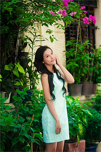 Vũ Ngọc Hoàng Anh sinh năm 1990 với chiều cao 1m67. Cô bạn từng giành giải Hoa khôi cuộc thi HotVteen 2006.