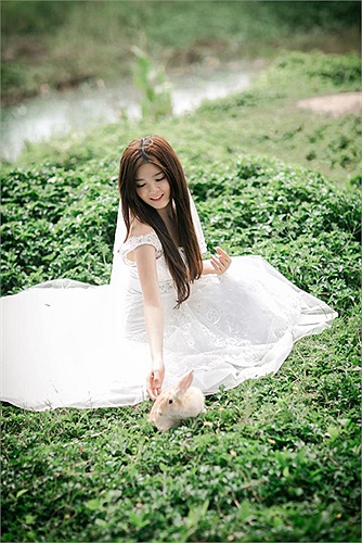 Lilly Luta tên thật là Nguyễn Thị Lượm, hiện đang học khoa Tài chính ngân hàng, thuộc Trường Cao đẳng ITC tại TP.HCM 