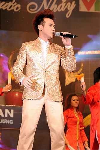 Nguyên Vũ với hình ảnh trẻ trung thu hút