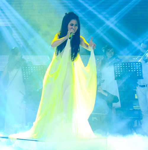 Hương Tràm giành ngôi quán quân The Voice thuyết phục