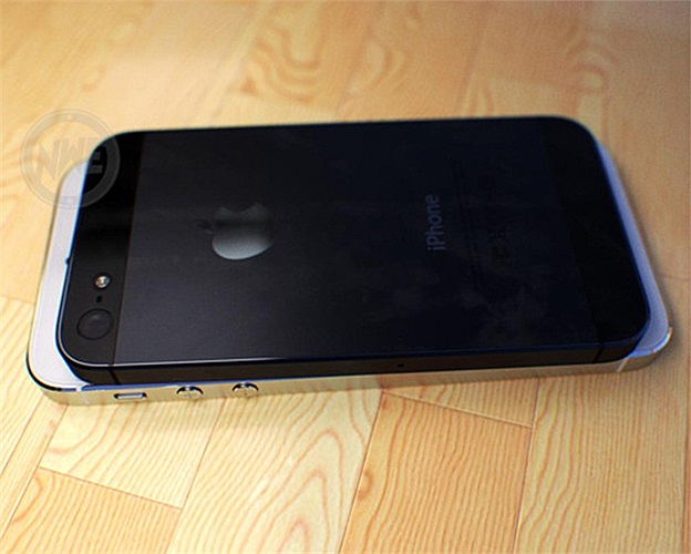 Hình ảnh rõ nét về chiếc iPhone mini từ Apple. Mặt sau giống hệt chiếc iPhone 5. Cận cảnh mặt sau của iPhone mini. Có thể thấy độ mỏng của sản phẩm tương đương với iPhone 5.