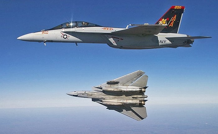 F-14 là sản phẩm đầu tiên trong loạt '10 chiến binh' của quân đội Mỹ