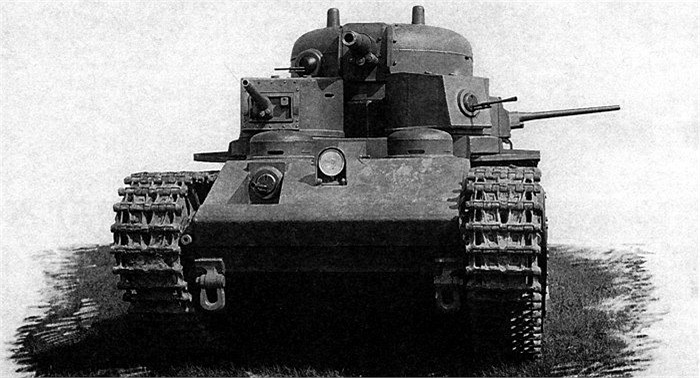 Tuy nhiên, do thiếu kinh nghiệm trong thiết xe tăng, các kỹ sư Nga đã mời người Đức sang giúp sức