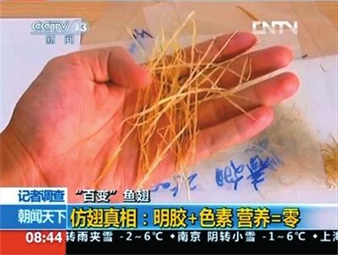 Giáo sư Zhu Yi – Đại học Nông nghiệp Trung Quốc cho hay, qua phân tích mẫu vây cá mập giả chứa chất độc trichloroacetone còn vượt ngưỡng.