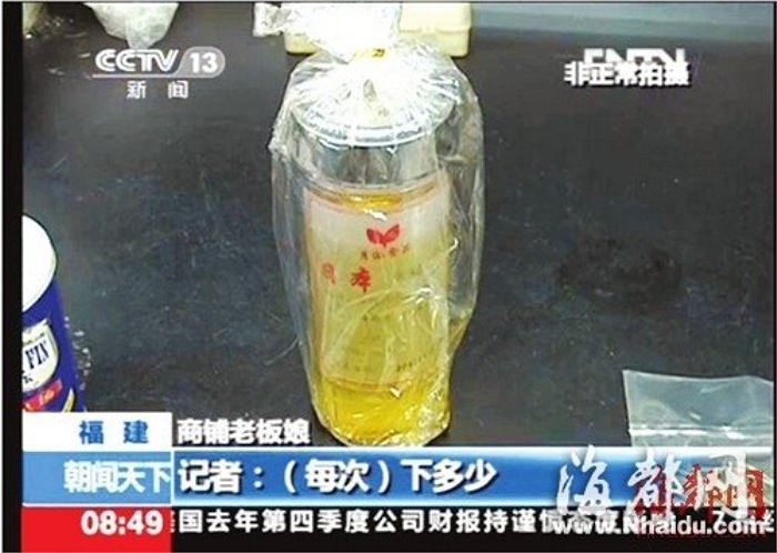 Chất tạo màu để sản xuất vi cá mập giả. Thậm chí, một số sản phẩm vây cá mập chỉ có giá chưa đến 10 nhân dân tệ (khoảng 330.000 đồng)