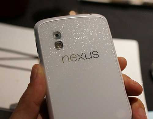 LG Nexus 4 màu trắng xuất hiện tại Việt Nam