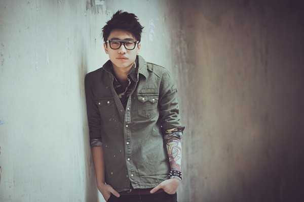 Liều lĩnh, sinh viên kiếm 80 triệu/tháng