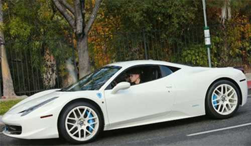 Lộ ảnh Justin Bieber sử dụng cần sa