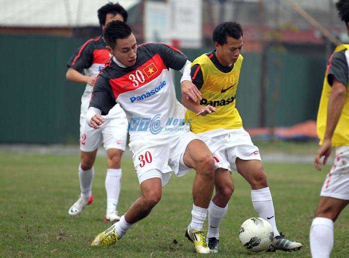 Mạc Hồng Quân lu mờ, tuyển Việt Nam vẫn thắng