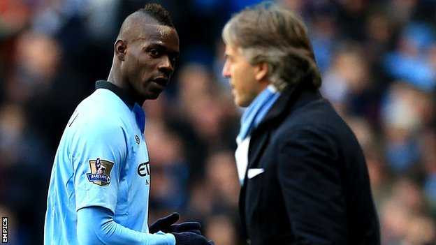 Milan chính thức hỏi mua Balotelli