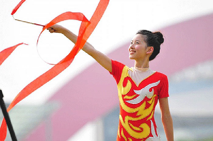 Tuy nhiên, cái tên Chương Chiết Thiên chỉ thực sự được lan truyền khắp các forum khi có một cậu bạn ẩn danh với nickname 'Cậu bé hộp bút” viết thư… bày tỏ tình cảm. 