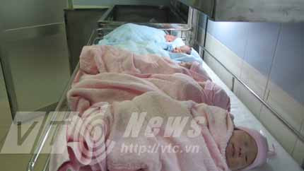 Ngắm những 'thiên thần' chào đời lúc giao thừa