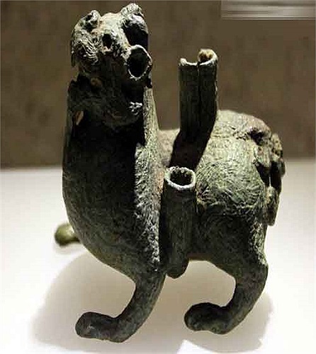 Chân đèn hình thú thể kỷ 1 - 3