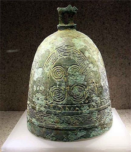 Chuông đồng văn hóa Đông Sơn, các đây 2.500 - 2.000 năm