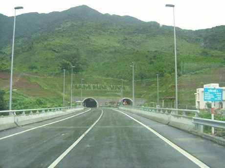 Những 'bí mật' chưa từng kể trong hầm Hải Vân