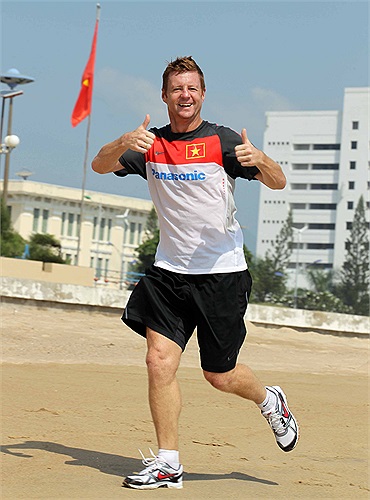 Chuyên gia thể lực Dylan Kerr, một trợ lý thân thuộc của HLV Hoàng Anh Tuấn. 