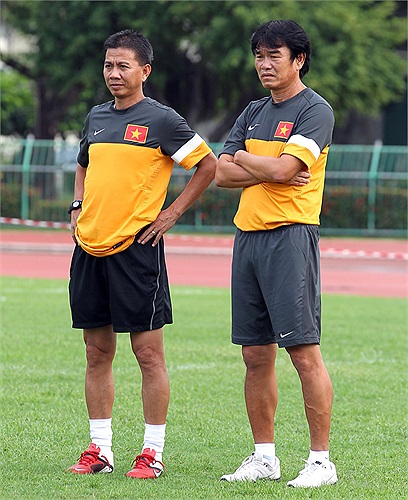 Ông Tuấn và BHL không phải chịu mục tiêu cụ thể là phải vô địch, mà cố gắng đưa hai đội tuyển quốc gia và U23 quốc gia có thành tích tốt nhất, thể hiện được sự thay đổi về đẳng cấp, lối chơi rõ ràng, tinh thần tích cực. 