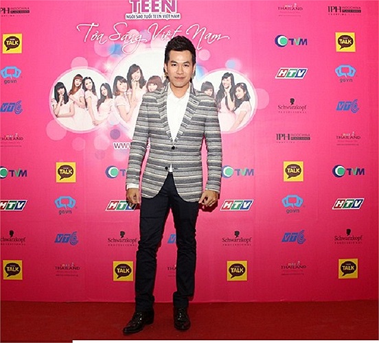 Sự xuất hiện của giám khảo Hồ Trung Dũng