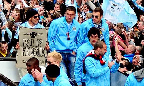 Những tên 'phản bội' nổi tiếng nhất giải Ngoại hạng Anh