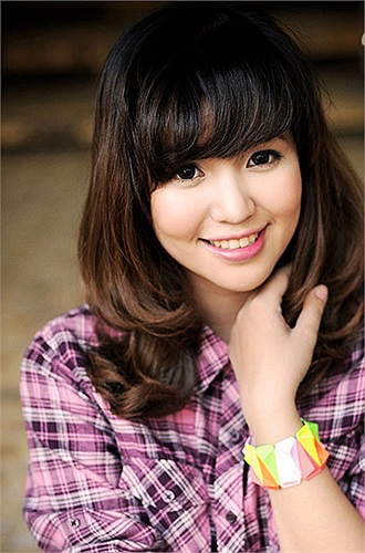 Tuyết Mai cao 1m65, sinh năm 1993